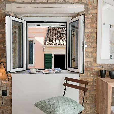 Agion Apostolon Loft! דירה